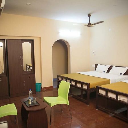 Navagraha Homestay Kumbakonam Exterior foto